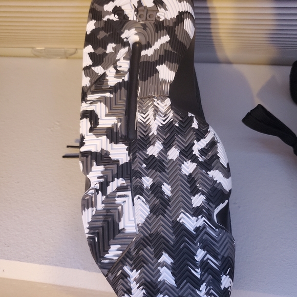 Adidas pro bounce low basketball shoes - Picture 5 of 6